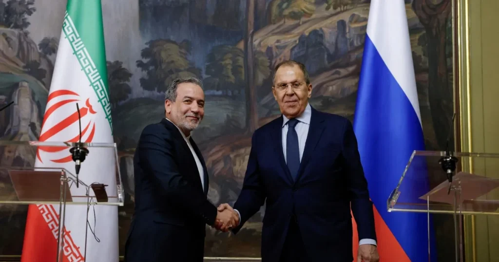 موسكو: لافروف وعراقجي يبحثان برنامج إيران النووي