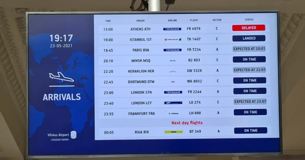 ليتوانيا.. إغلاق مطار فيلنيوس مرة أخرى في شهر بسبب المناطيد