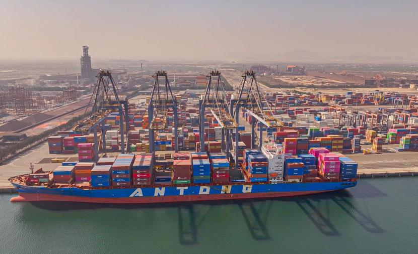 تراجع الإيرادات العامة للسلطنة.. والإنفاق العام يشهد ارتفاعا بنسبة 2%