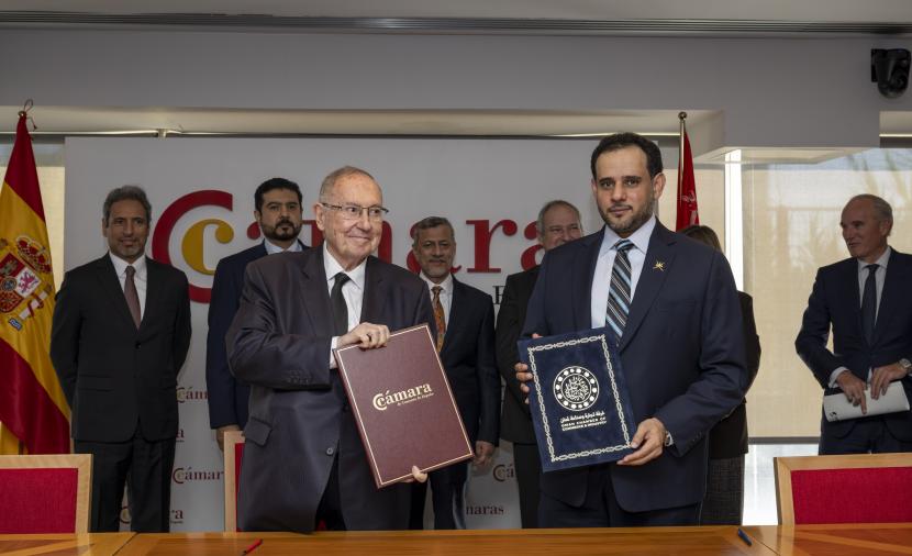 عُمان وإسبانيا تتفقان على تأسيس تحالف دولي لتطوير مشروع كبير لإنتاج وتزويد السفن بالميثانول الأخضر