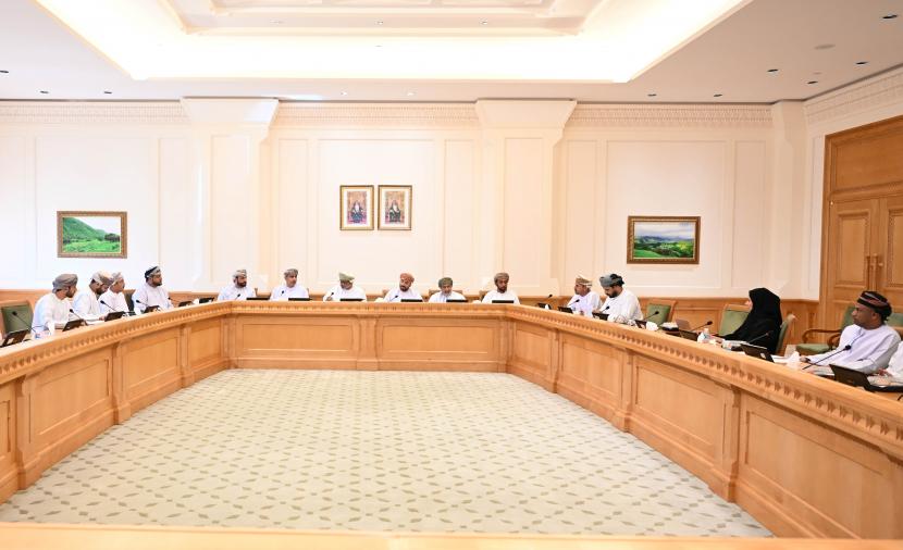 “خدمات الشورى” تستعرض مع المختصين مشروع قانون التخطيط العمراني