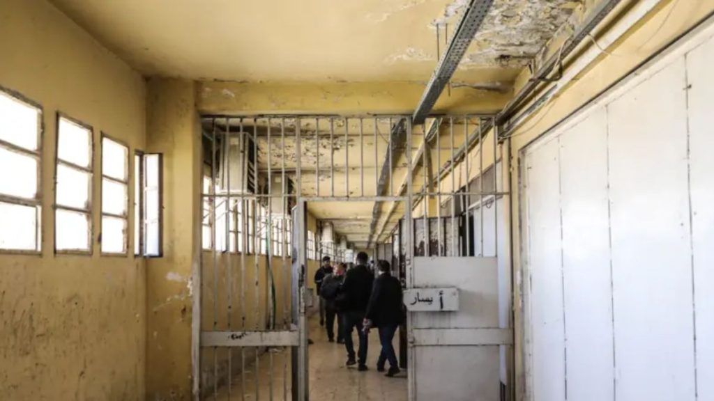 تقرير يوثق الانتهاكات ضد المرأة في سوريا منذ 2011