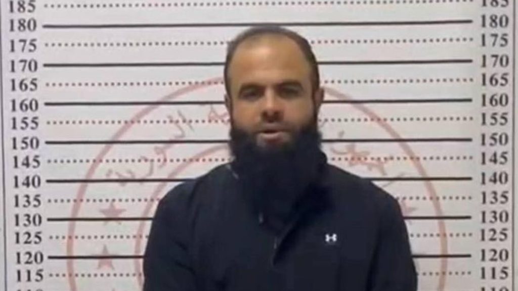 “الدفاع” تعتقل عنصرًا إثر تعديه على شرطي مرور