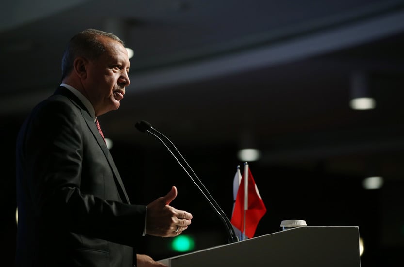 الرئيس التركي محذراً “قسد”: من يركب فرس غيره ينزل عنها سريعاً