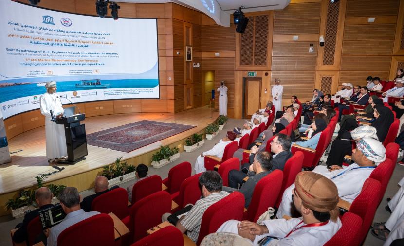 40 ورقة علمية تُثري أعمال “مؤتمر التقنية الحيوية البحرية للدول الخليجية” بجامعة السلطان قابوس