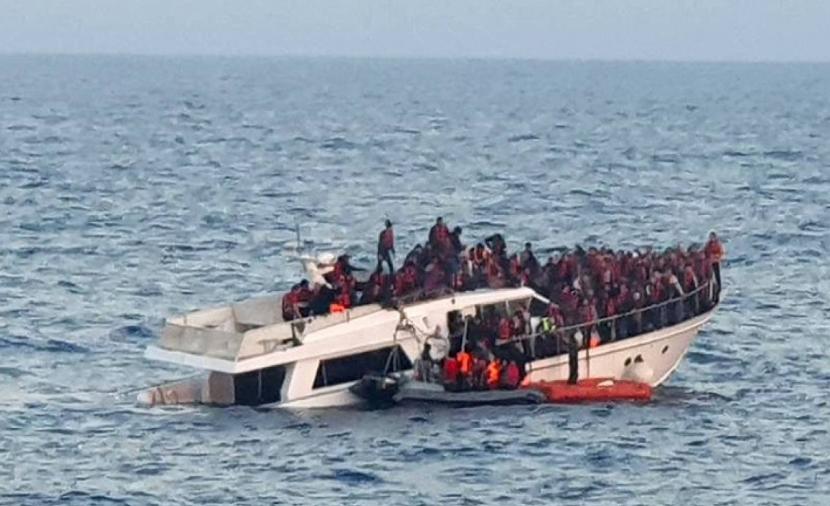 انقلاب قاربين قبالة ساحل ليبيا وغرق 4 أشخاص