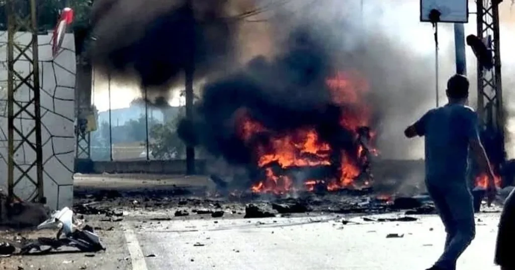 إسرائيل تقتل 3 أشخاص في غارات على جنوب لبنان