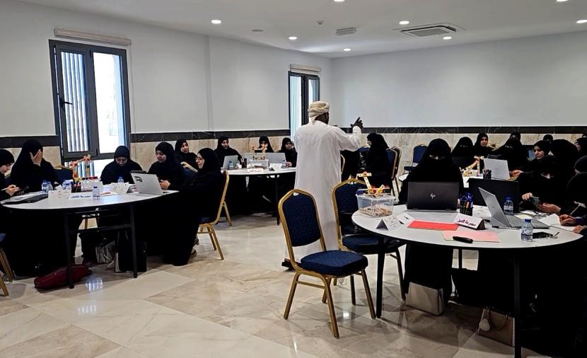 “أوقاف الداخلية” تواصل تنفيذ البرنامج التخصصي لتأهيل معلمي القرآن الكريم