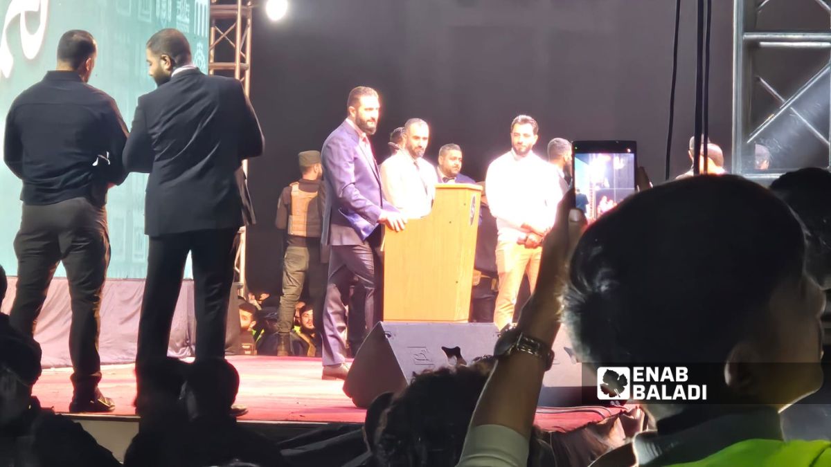 الرئيس السوري في المرحلة الانتقالية أحمد الشرع خلال حملة وفاء لحماة - 22 تشرين الثاني 2025 (/ إياد عبد الجواد)