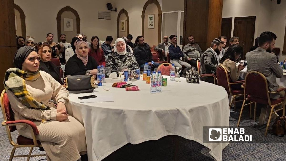 من مشاركات الصحفيين والصحفيات خلال الندوة الحوارية حول نبذ الكراهية وبناء ذاكرة جمعية- 17 تشرين الأول 2025 (/أحمد المسلماني)