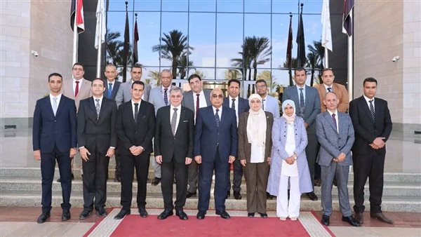 تفاصيل وزير العدل وفدا من ممثلي مصلحة الخبراء