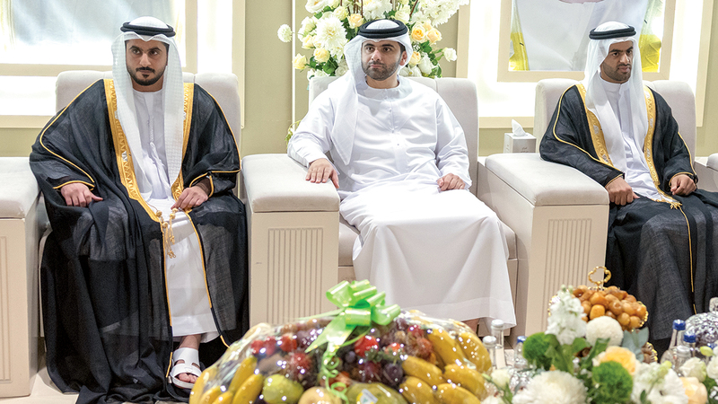 منصور بن محمد يحضر أفراح بن غديّر والكتبي