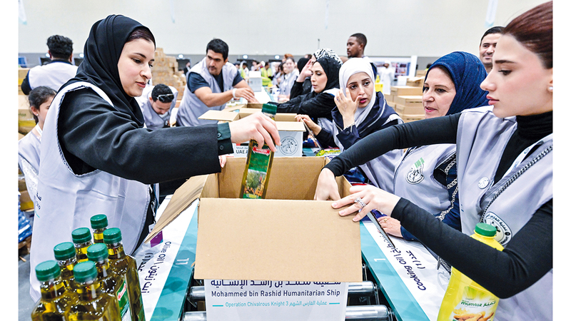 متطوعون: فخورون بالمشاركة في تجهيز 10 ملايين وجبة لتخفيف معاناة الأشقاء