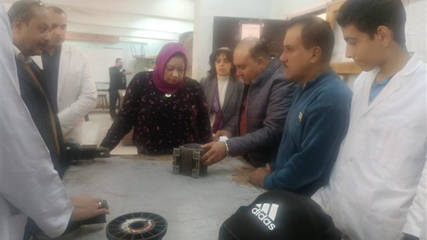 وكيل «تعليم القاهرة» تتابع انتظام العملية التعليمية بإدارة عابدين التعليمية