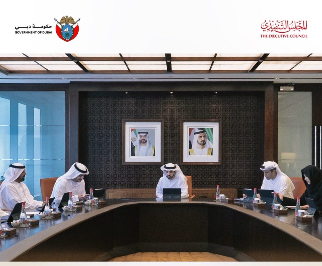 حمدان بن محمد يعتمد الرؤية الجديدة لتطوير مناطق إسكان المواطنين