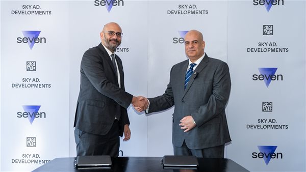 سكاي أبوظبي توقع اتفاقية مع شركة seven لتقديم حلول تمويلية مرنة للعملاء