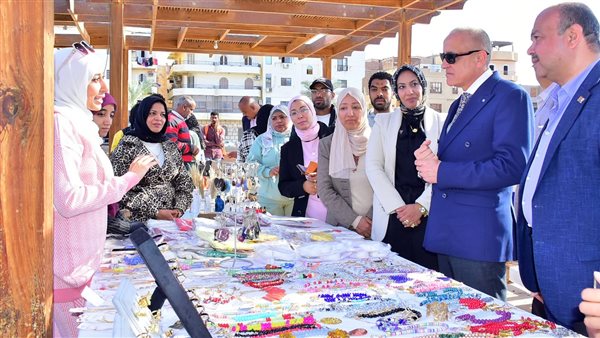 بالصور.. افتتاح معرض «أيادى مصر» للحرف اليدوية بمحافظة الأقصر