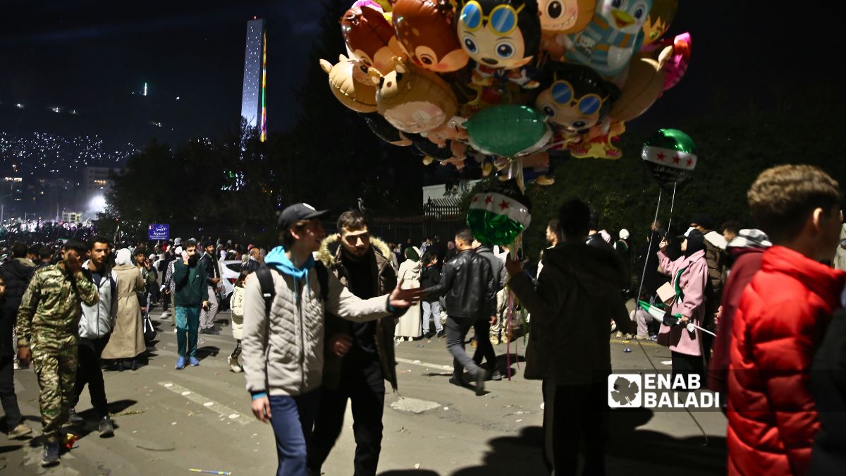 احتفالات ليلية في دمشق بالذكرى الأولى لسقوط نظام الأسد – 8 كانون الأول 2025 (/نور حمزة)