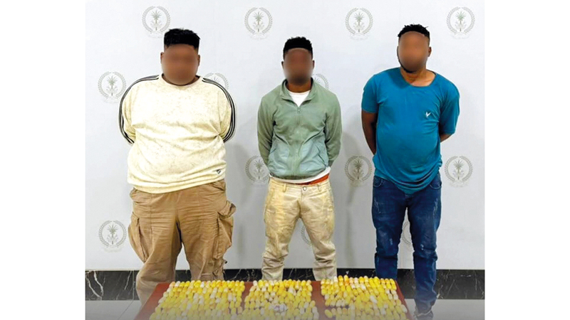 إحباط عمليتَي تهريب محلية ودولية لـ 17 كيلوغراماً من الكوكايين