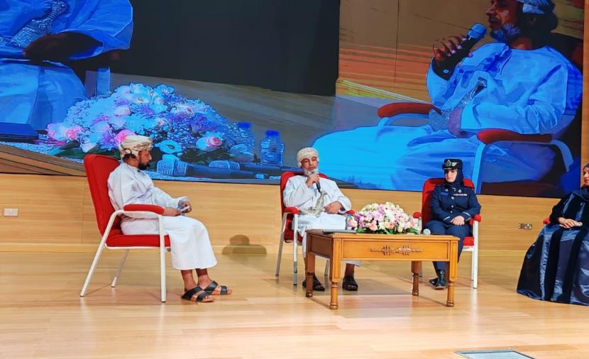 لقاء حواري في إزكي يستعرض “التمكين القيادي للمرأة”