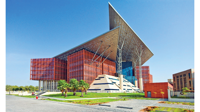 مدرسة خاصة تقاضي ولي أمر طالبة بسبب 4669 درهماً رسوماً متأخرة