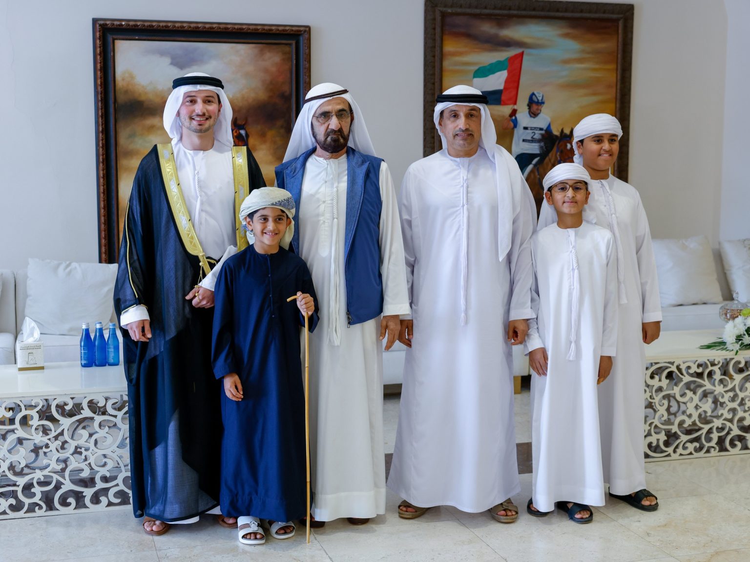 محمد بن راشد يحضر أفراح الفلاسي والسويدي