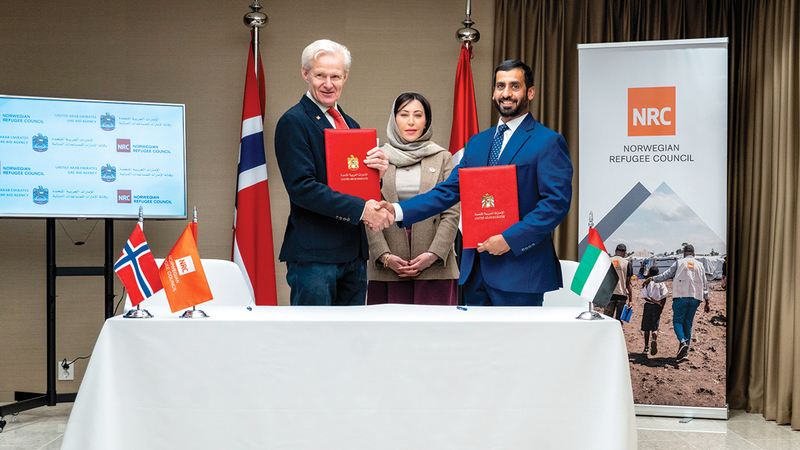 الإمارات تقدّم مساعدات إنسانية للاجئين في شرق إفريقيا بقيمة 8 ملايين دولار