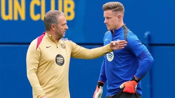 تير شتيجن يتمسك بالبقاء ويُشعل صراع الحراسة في برشلونة