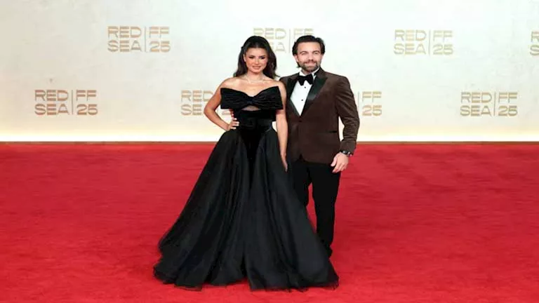 مي عمر وريهام أيمن ودرة في حفل ختام مهرجان البحر الأحمر