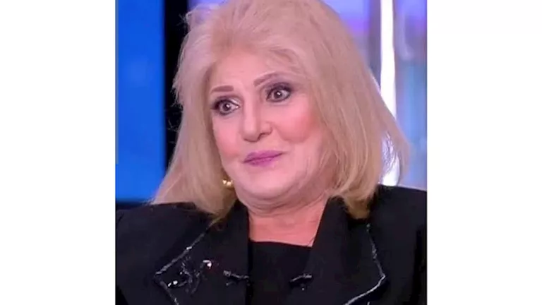 نقل الفنانة جليلة محمود غرفة العناية المركزة