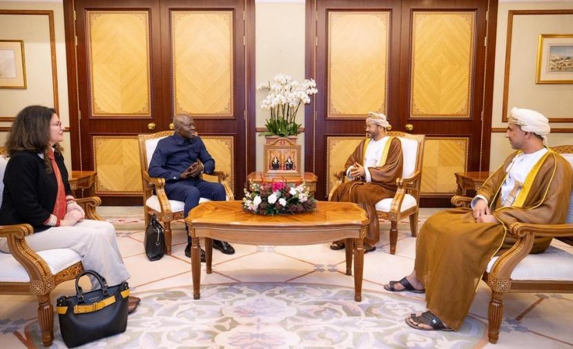 مدير “العمل الدولية” يُشيد بإنجازات سلطنة عُمان في تطوير سوق العمل