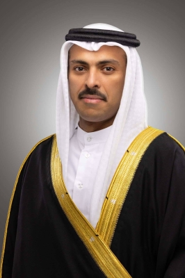 وزير الإعلام: المرأة البحرينية أثبتت حضوراً متميزاً في منظومة الإعلام الوطني – الوطن