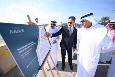 أحمد الخياط يطّلع على سير العمل في مشروع «أمواج أفنيوز» – الوطن