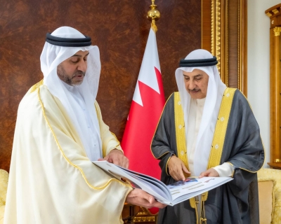 خالد بن عبد الله يلتقي مساعد وزير شؤون مجلس الوزراء للتنافسية والتبادل المعرفي بالإمارات – الوطن