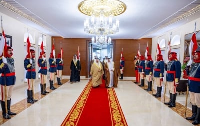 الملك المعظم يعود إلى أرض الوطن بعد زيارة خاصة لمصر – الوطن