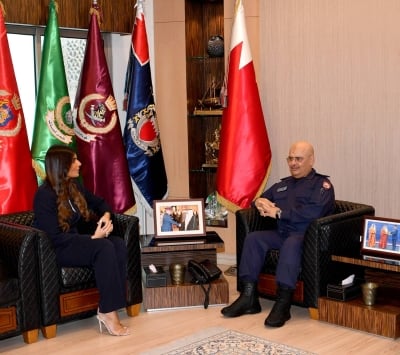 رئيس الشرطة يستقبل الرئيس التنفيذي لهيئة البحرين للسياحة والمعارض – الوطن