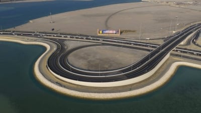 وزير الأشغال يعلن انطلاق الحركة المرورية على الجسر الرابط بين جسر الشيخ عيسى بن سلمان وشارع 105 بالبسيتين – الوطن