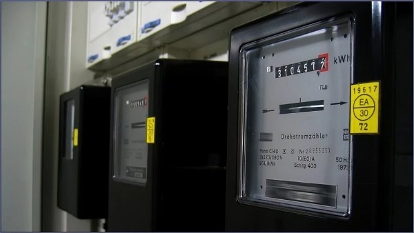 هل يمكن اخذ العداد لسكن جديد؟ مرفق الكهرباء يجيب