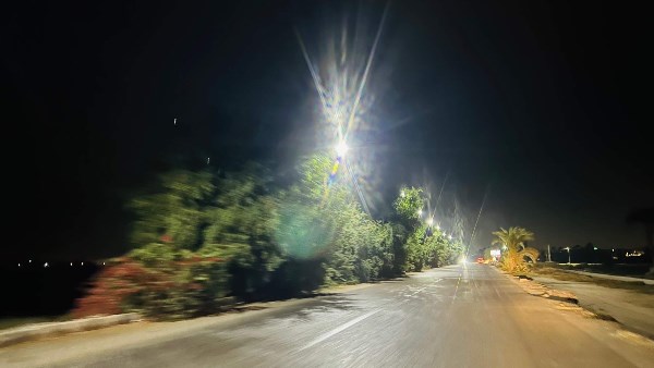 استجابة لشكاوى المواطنين.. محافظ قنا يوجه بإضاءة الطريق الزراعي قناالأقصر