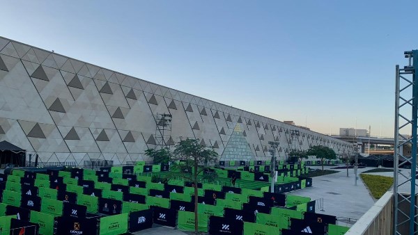 فى أحضان المتحف المصري الكبير .. انطلاق سباق قدرة التحمل بمشاركة 3 الاف متسابق