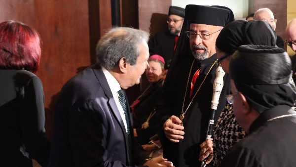 الأنبا إسحق يحتفل مع اللجنة الأسقفية بمرور 60 عامًا على وثيقة “Nostra Aetate “