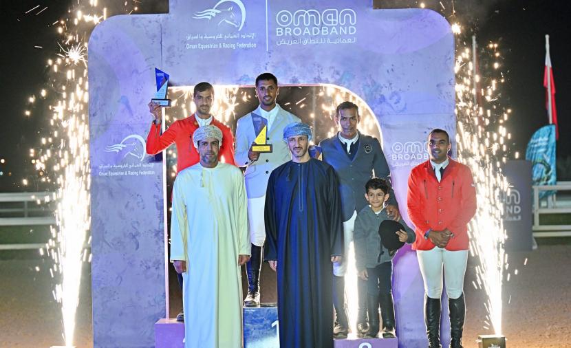 تتويج الفائزين ببطولة “العُمانية للنطاق العريض” الدولية لقفز الحواجز
