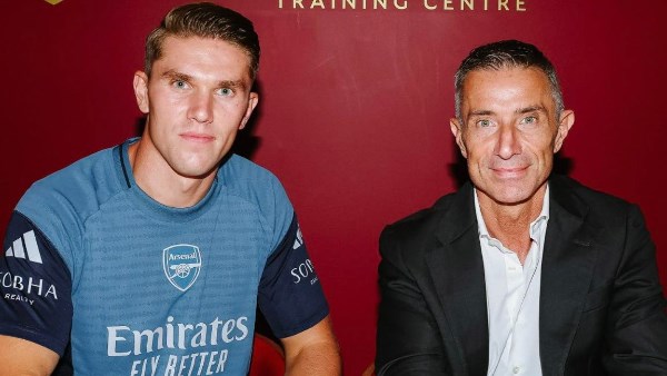 مهاجم آرسنال يعلق على السقوط المدوي أمام أستون فيلا ويعد برد قوي في الجولات المقبلة