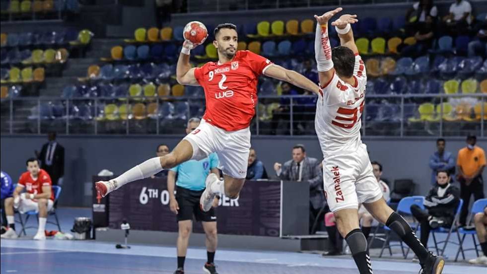 الأهلي يحافظ على صدارة دوري المحترفين لكرة اليد رغم الخسارة أمام الزمالك