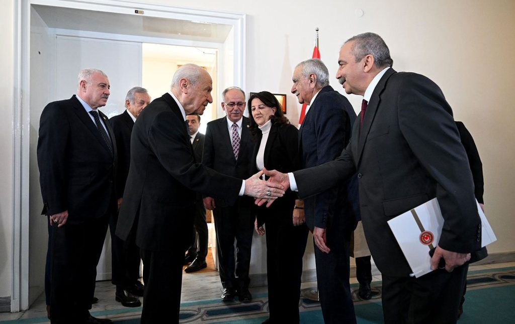 تقدم كبير في خطة تركيا لنزع سلاح “الكردستاني”… ومخاوف من الانتكاسات