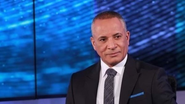 أحمد موسى عن أرض الزمالك: الدولة تبني مدنا في عام والنادي لم يُنجز خلال 22 سنة