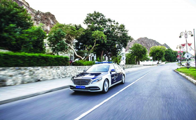 القبض على متهم بسرقة ثلاث مركبات في صحار