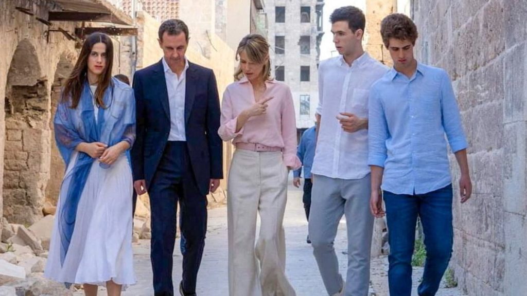 تقرير يكشف تفاصيل حياة عائلة الأسد في موسكو