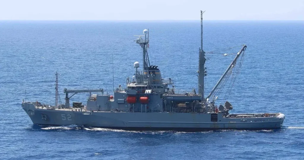 البحرية الأميركية تزود قوارب العمليات الخاصة مسيرات انتحارية