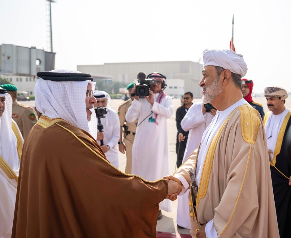 جلالة السلطان وصول البحرين (11).jpg